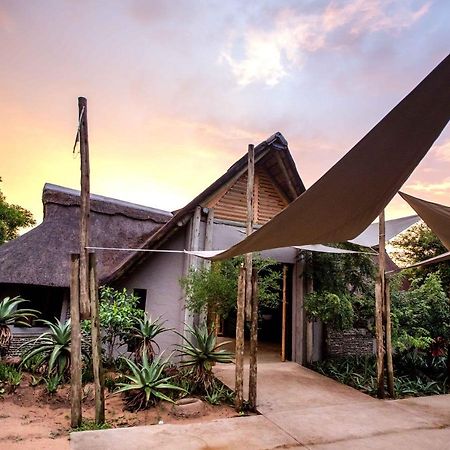 Royal Thonga Safari Lodge Sihangwane エクステリア 写真