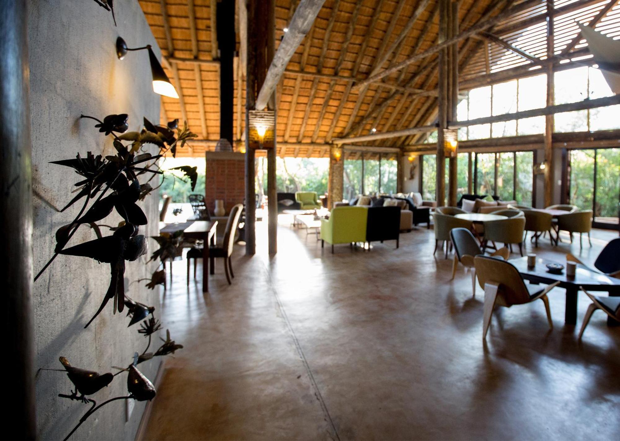 Royal Thonga Safari Lodge Sihangwane エクステリア 写真