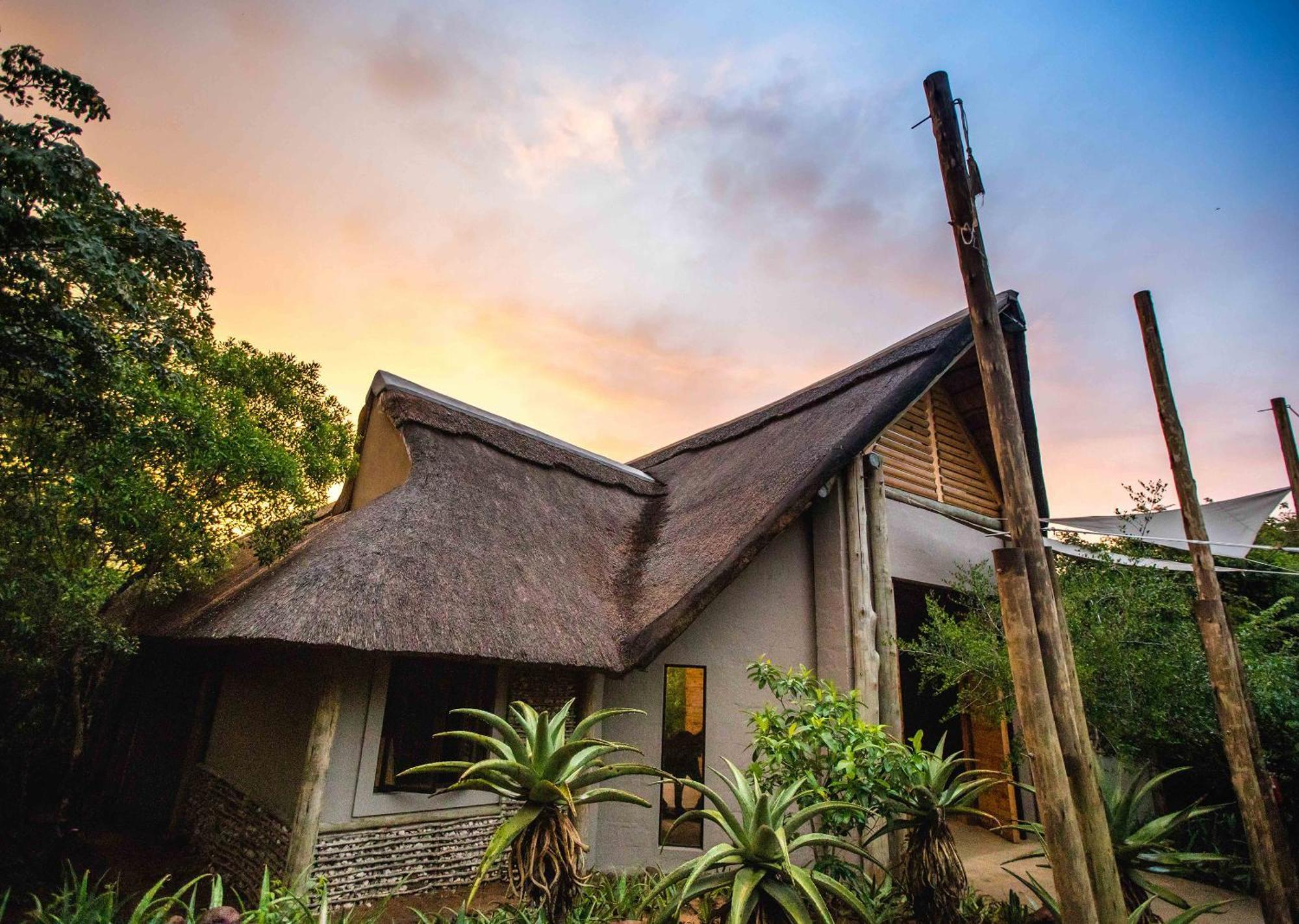 Royal Thonga Safari Lodge Sihangwane エクステリア 写真